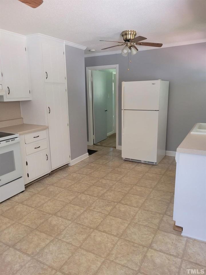 119 Andrews Chapel Rd - Photo 3 of 5