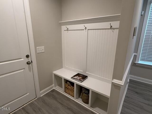 943 Haybeck Ln - Photo 5 of 12