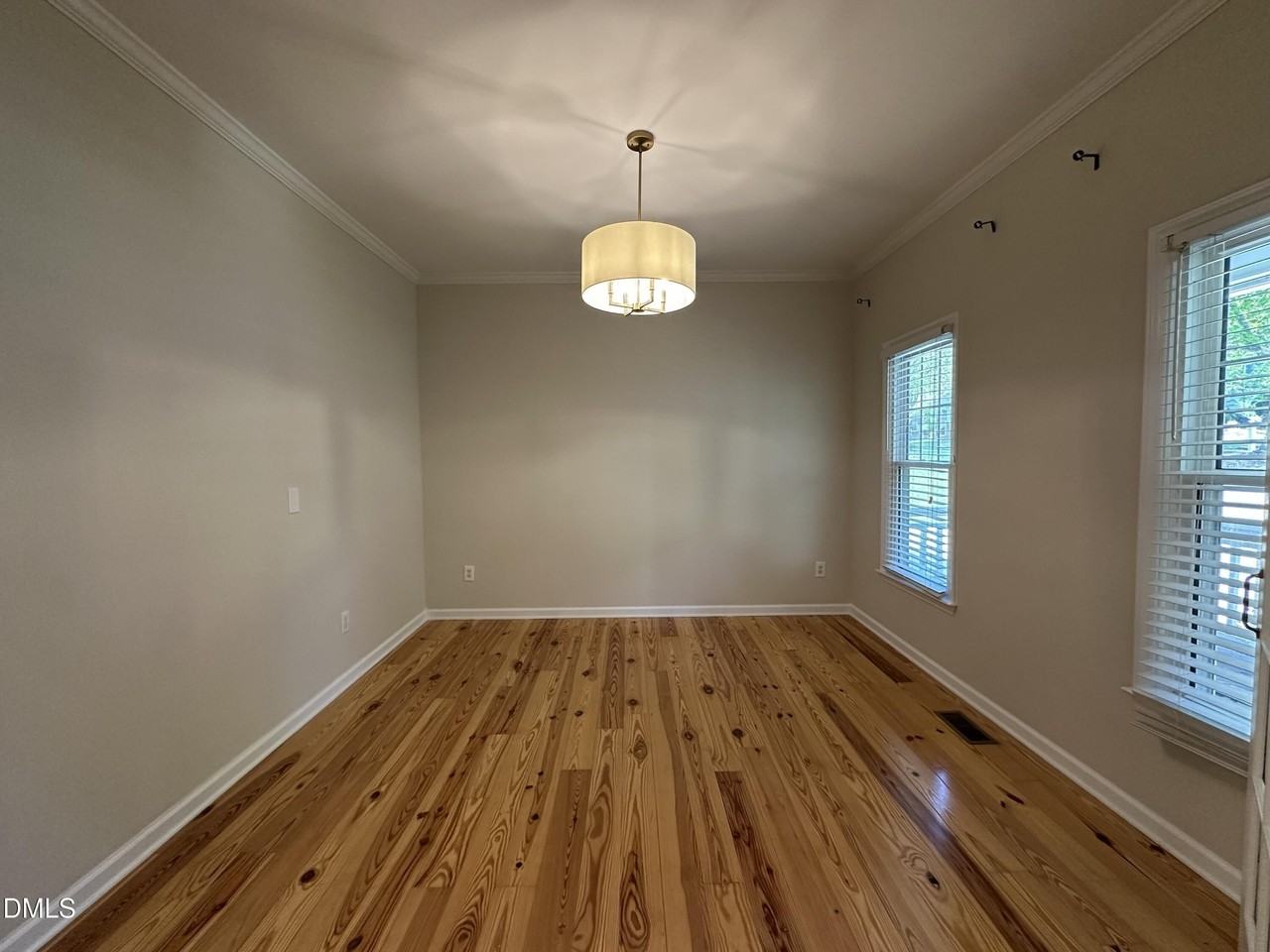 1612 Farmington Grove Dr - Photo 6 of 35