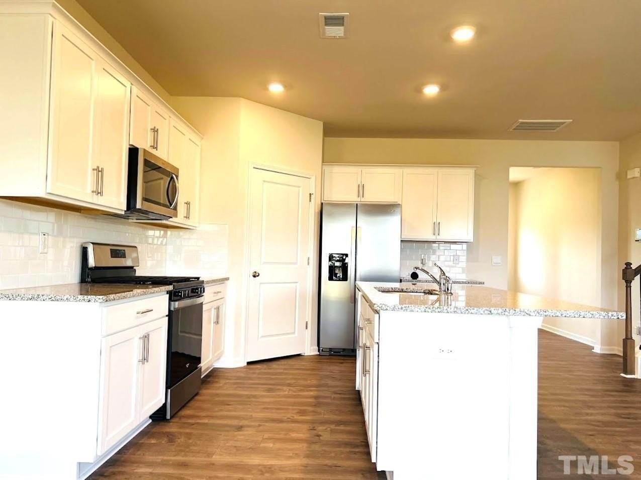 54 Paper Birch Way - Photo 3 of 18