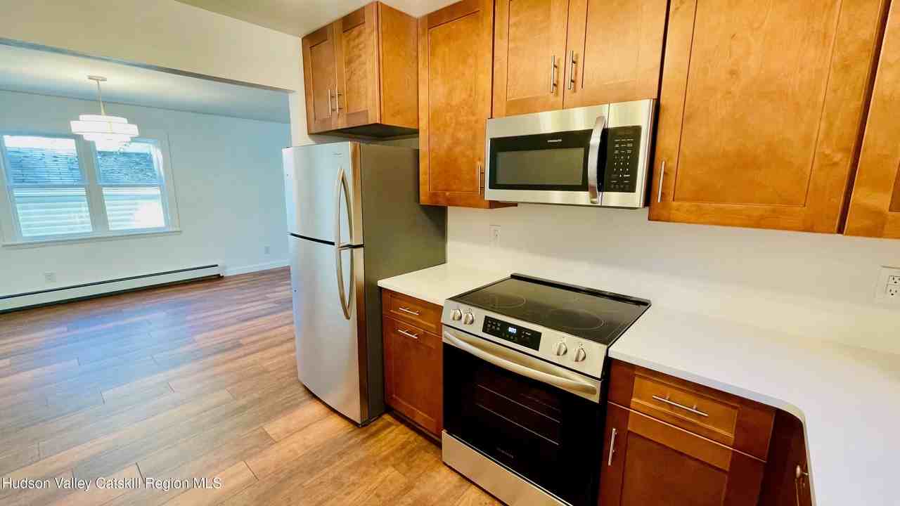 97 W Bridge St #B - Photo 7 of 12