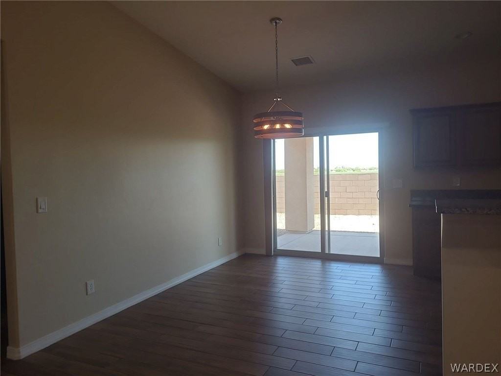 1923 E Winter Haven Dr - Photo 3 of 19