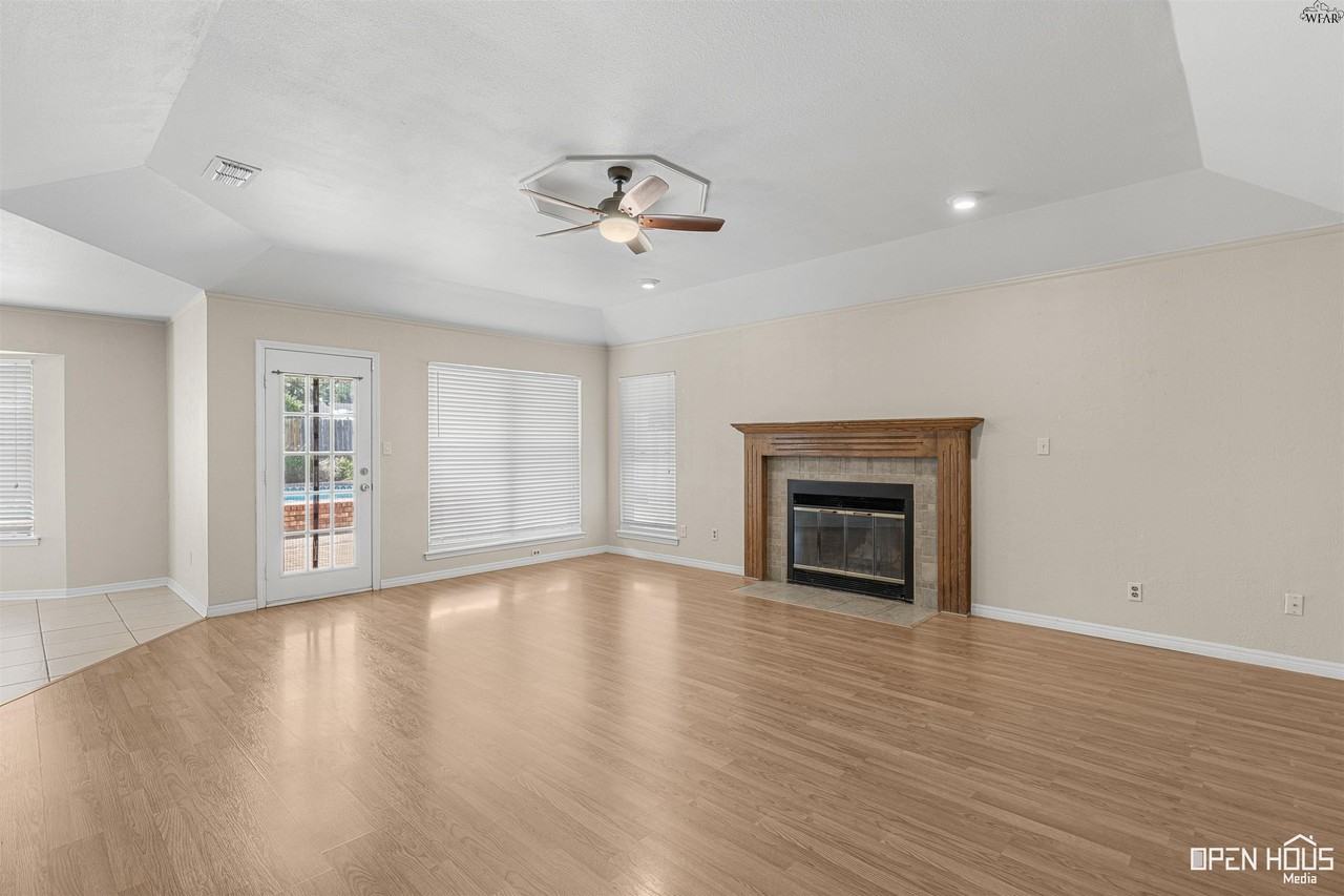 2720 Shepherds Gln - Photo 5 of 29
