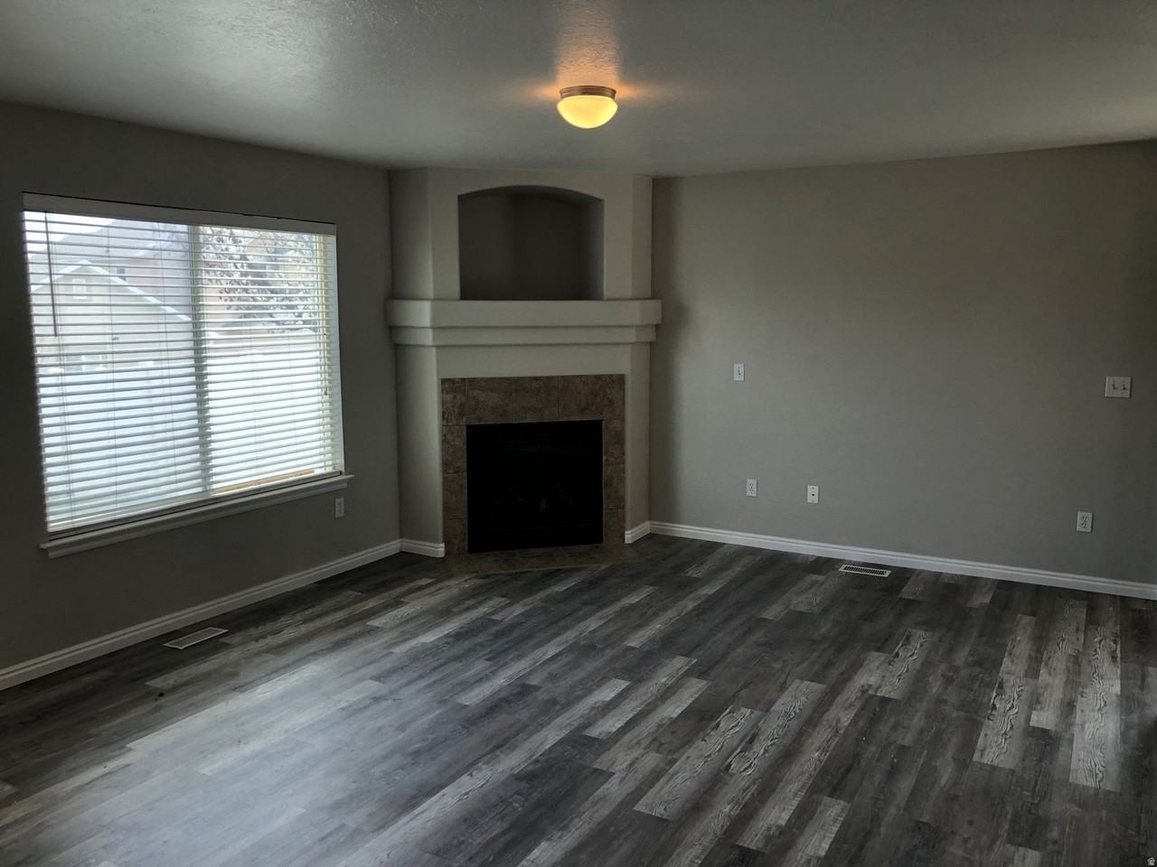 12461 S Iron Sight Way - Photo 2 of 10