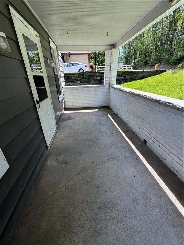 1140 Chapel Rd - Photo 2 of 27