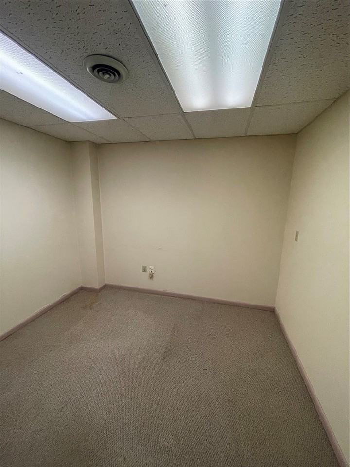 235 Longfellow St - Photo 6 of 6