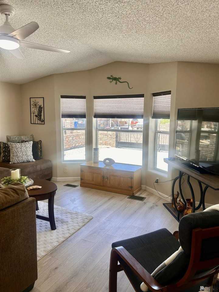 12255 E 37th St - Photo 5 of 29