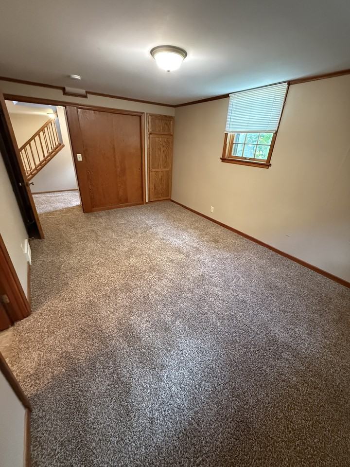 316 W 34th St #316 - Photo 7 of 10