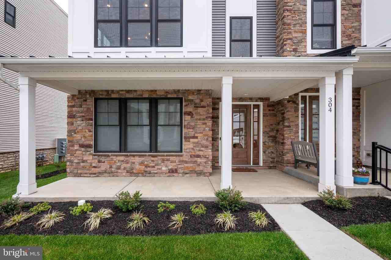 304 Squire Dr - Photo 2 of 34