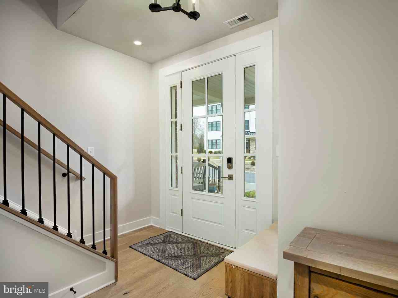304 Squire Dr - Photo 4 of 34