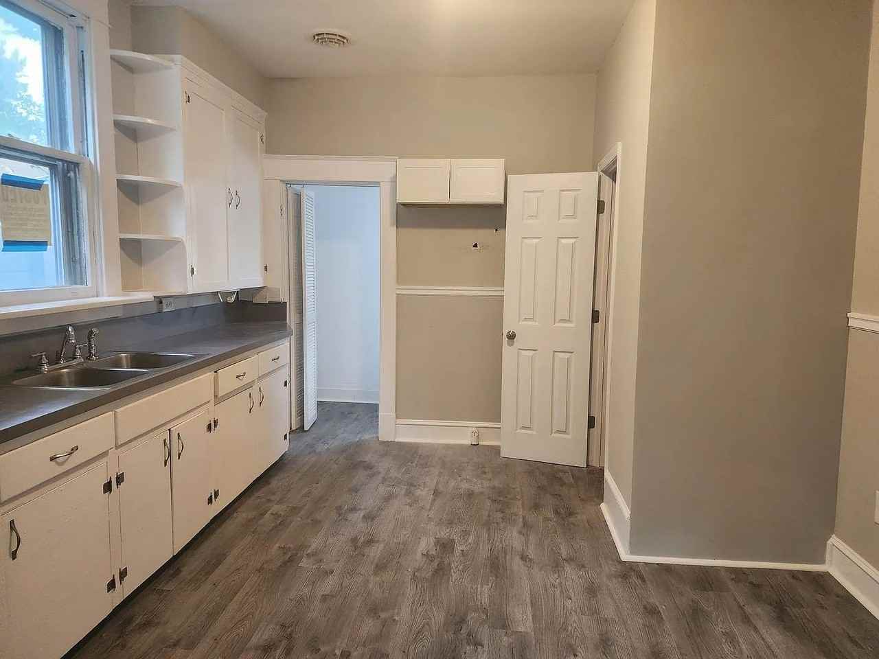 126 N Oak Ave #126 - Photo 3 of 8