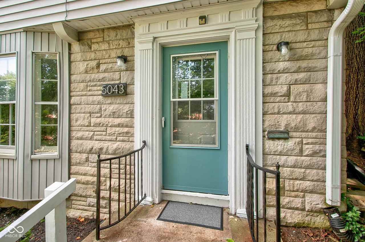 5043 Boulevard Pl - Photo 7 of 34