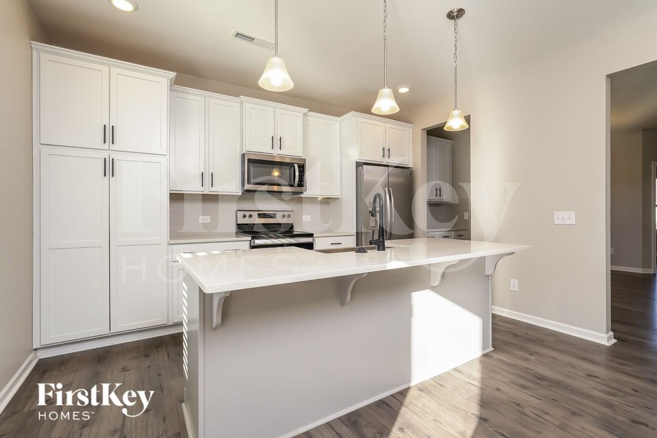 2377 Dukes Hollow Ct - Photo 7 of 19