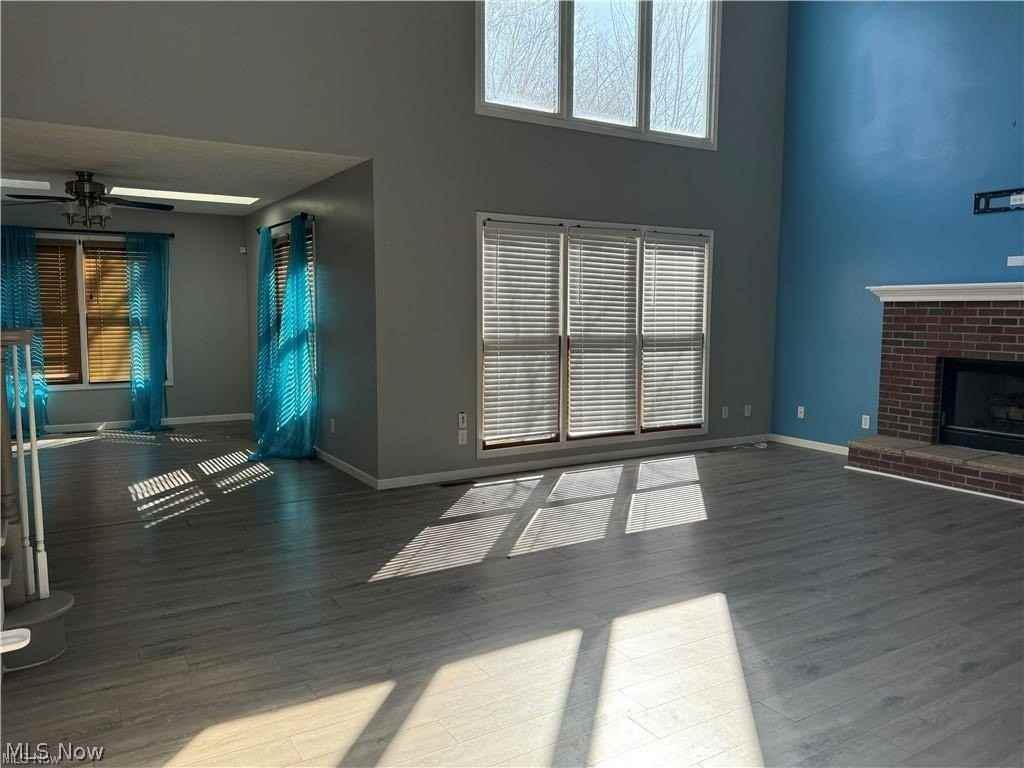 242 Ravenshollow Dr - Photo 3 of 25