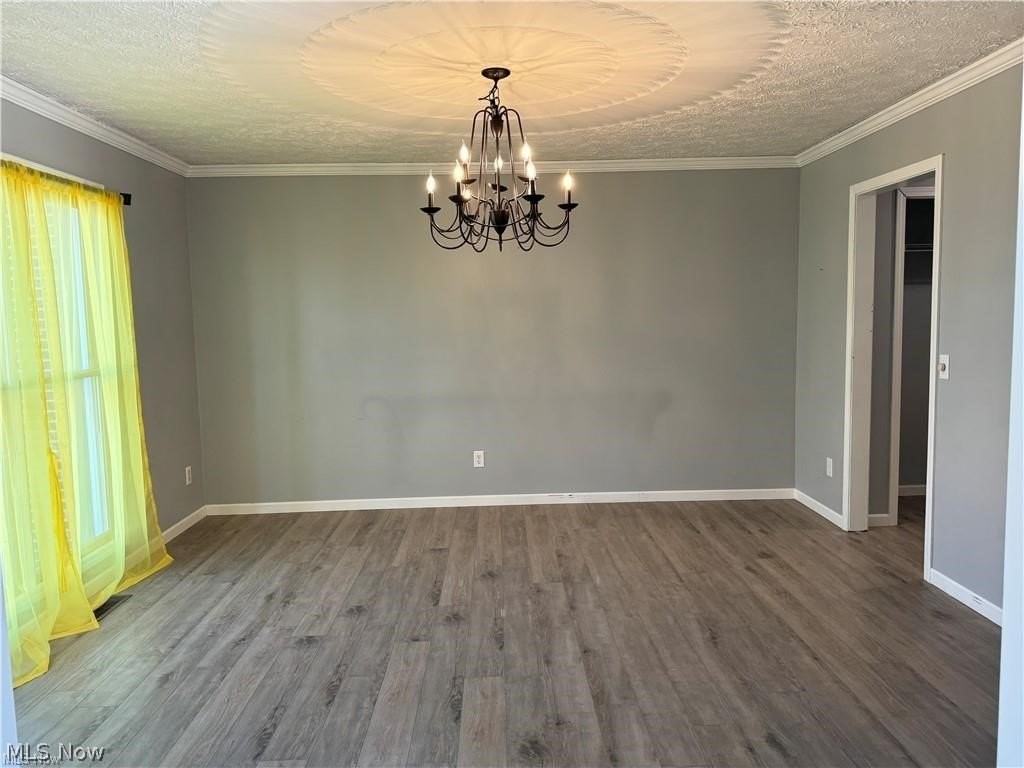 242 Ravenshollow Dr - Photo 5 of 25