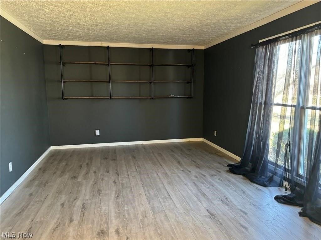 242 Ravenshollow Dr - Photo 6 of 25