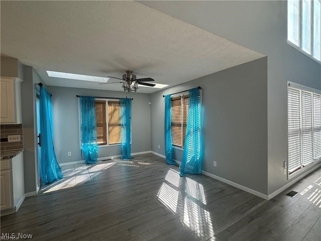 242 Ravenshollow Dr - Photo 7 of 25