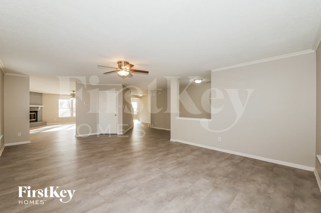 6845 Woodland Heights Dr - Photo 7 of 16