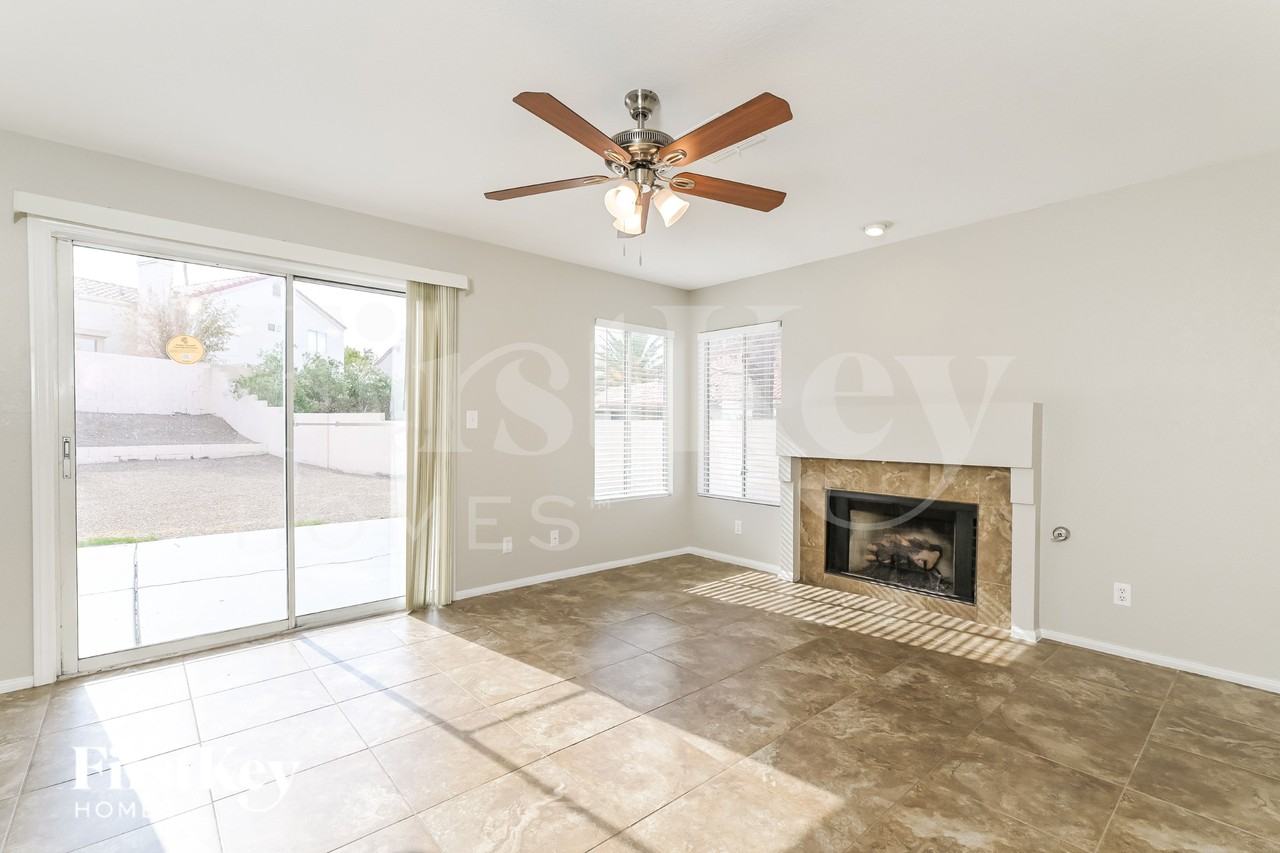 1711 Toltec Cir - Photo 7 of 16