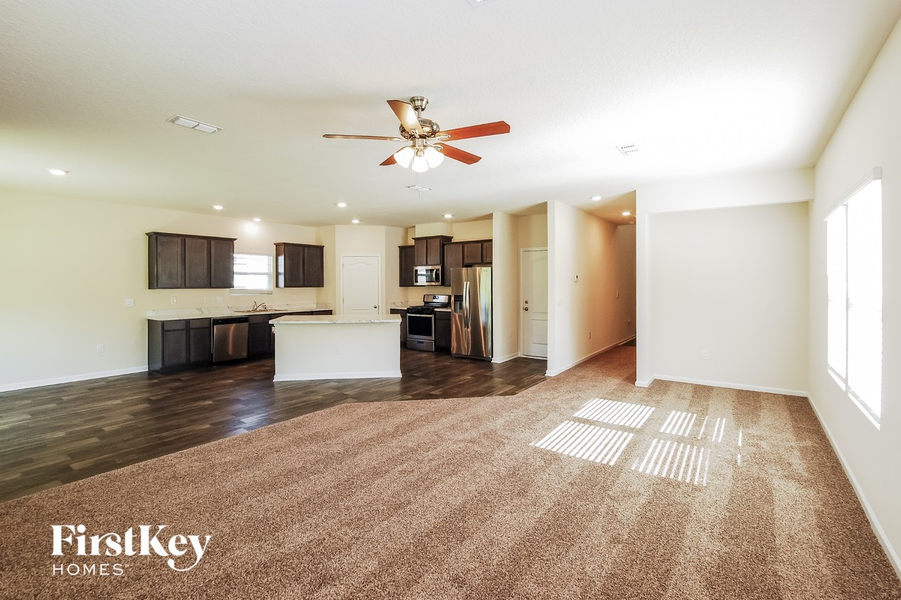 325 Jarama Cir - Photo 3 of 15