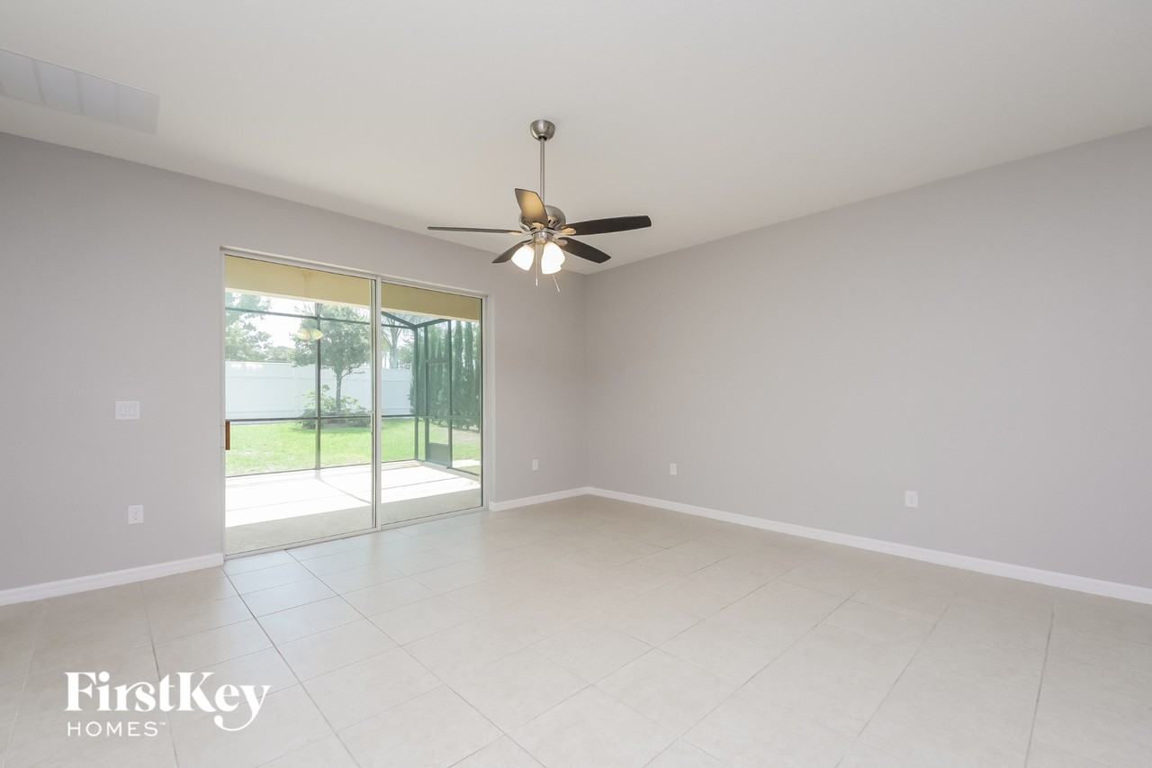 1161 Merion Dr - Photo 3 of 15