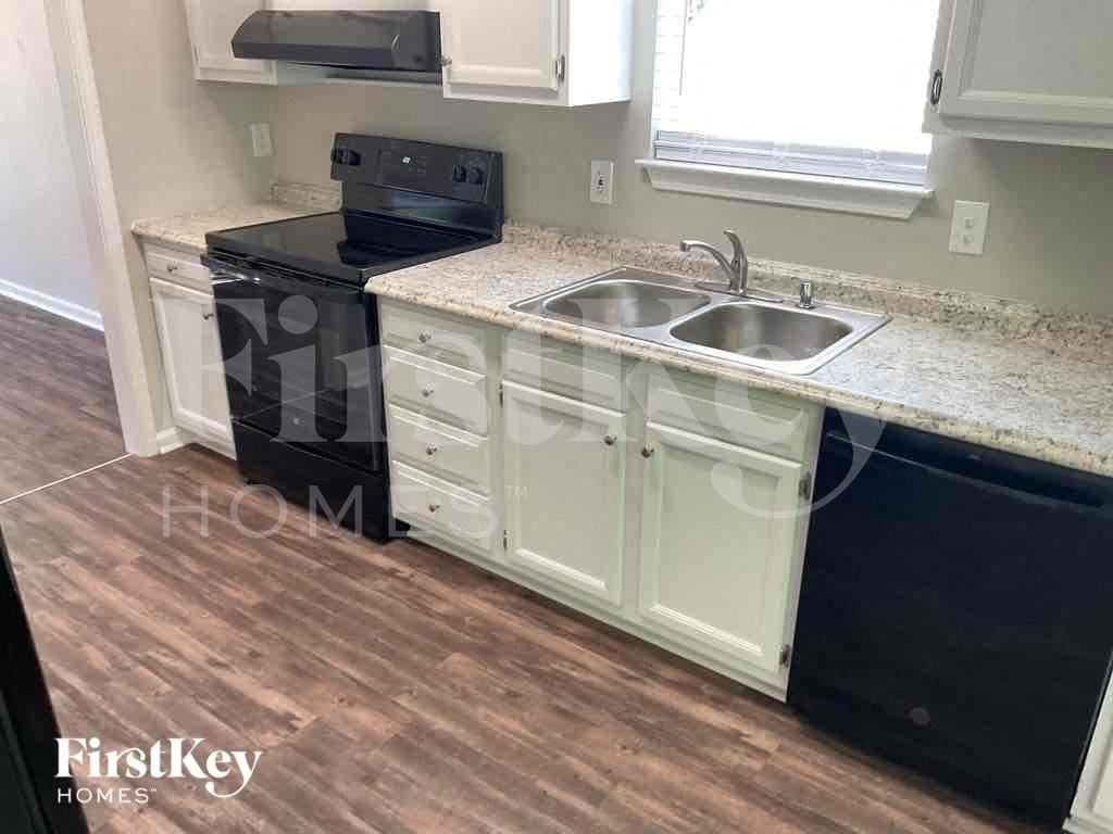 2625 Denise Dr - Photo 6 of 10