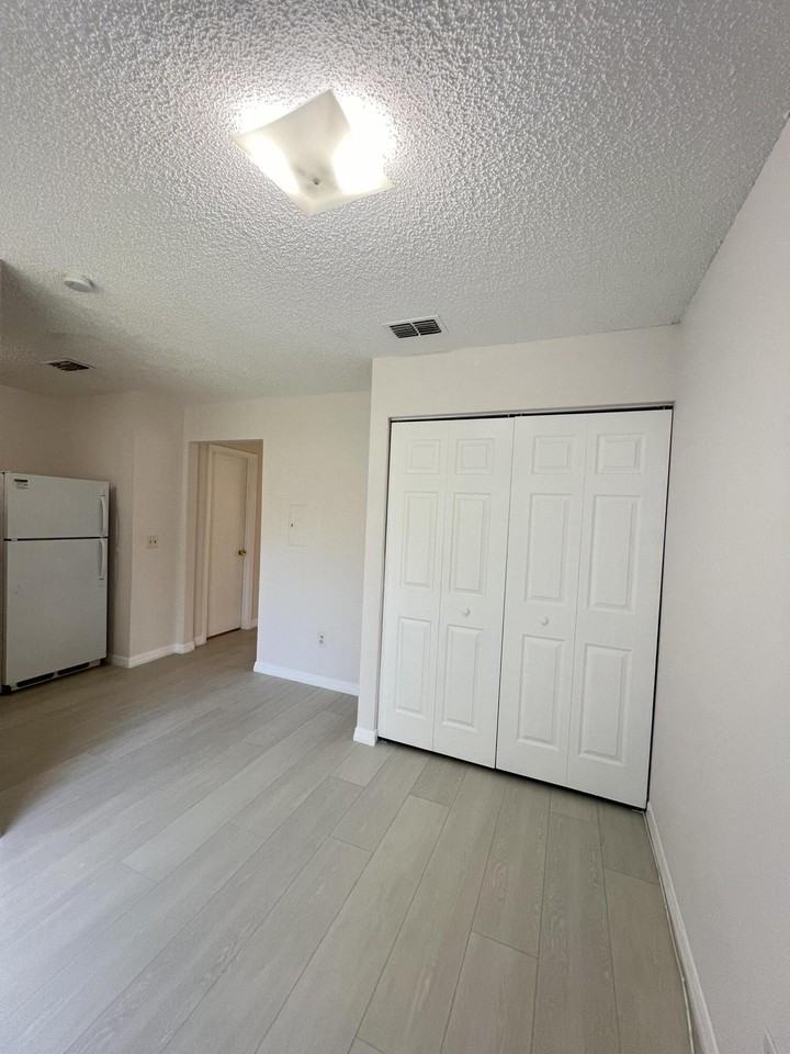 950 Louisiana Ave - Photo 4 of 18