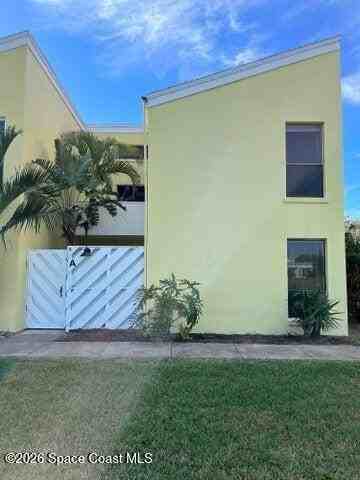 119 Coral Way E #A - Photo 2 of 10