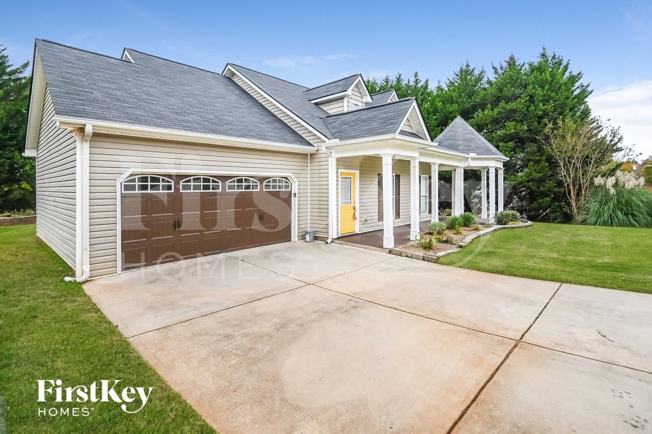 8610 Taybrook Dr - Photo 2 of 15