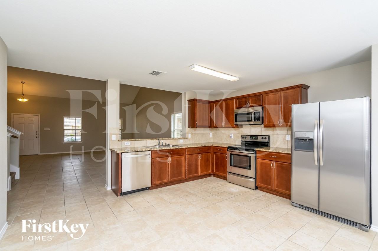 2212 Tombstone Rd - Photo 6 of 15