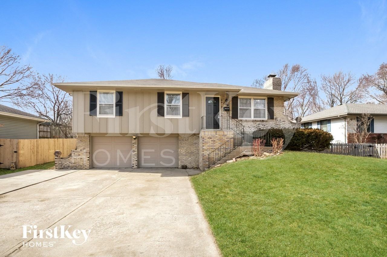 706 Sw Merritt St - Photo 2 of 15
