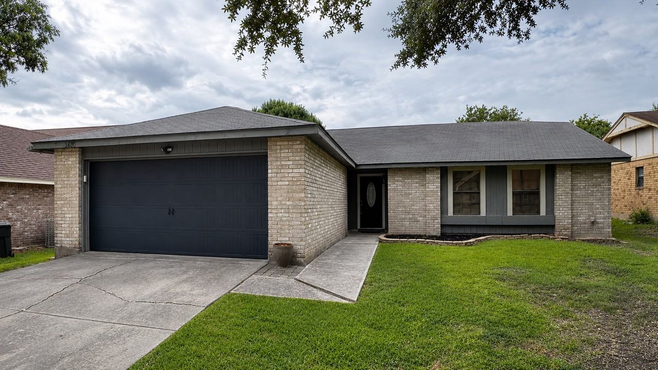 3426 Meadow Head Dr