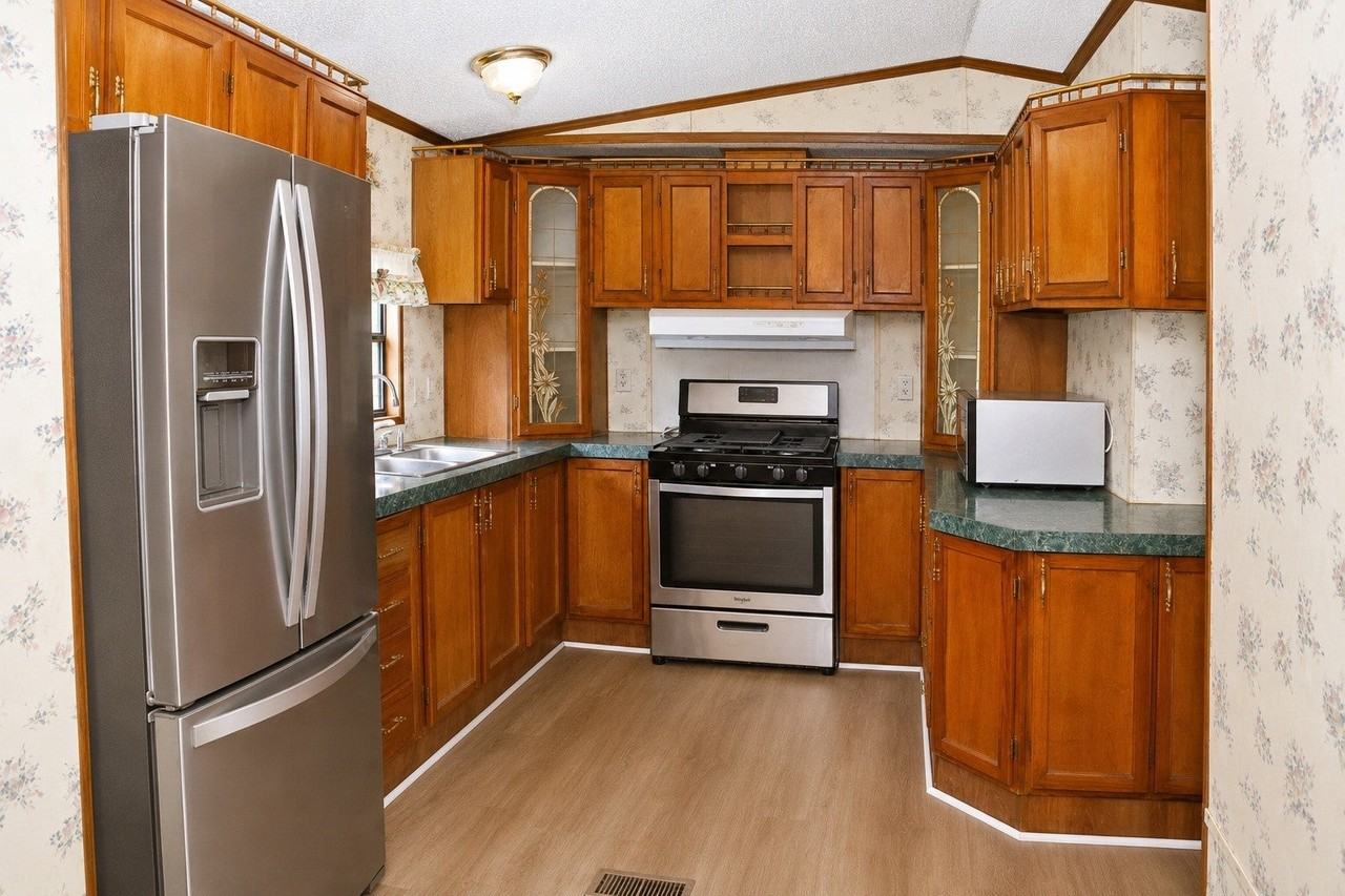 14134 Brownsville St - Photo 5 of 20