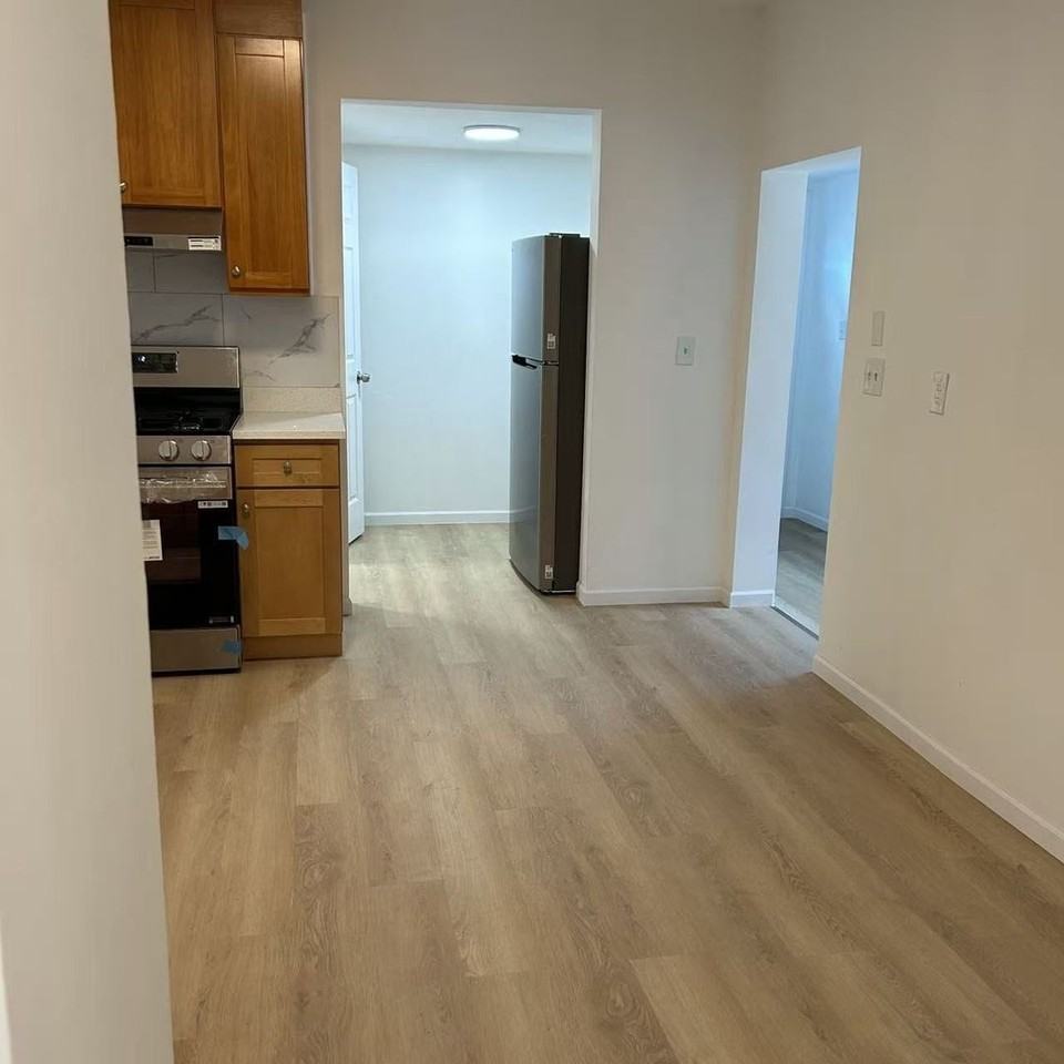 3429 S Wallace St - Photo 7 of 15