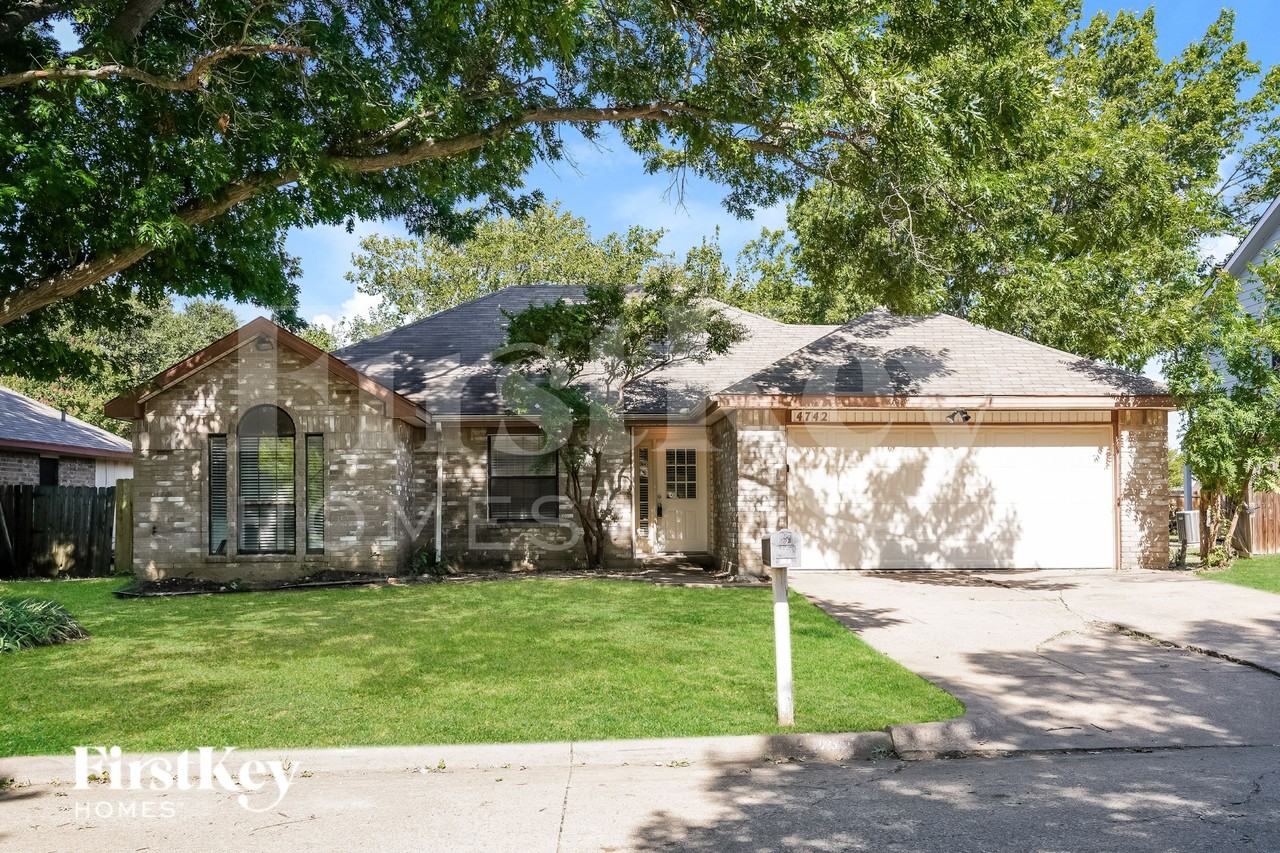 4742 Cornflower Dr