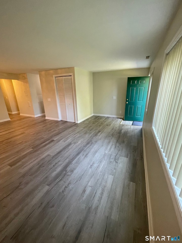 31 Stuart Ave - Photo 2 of 15