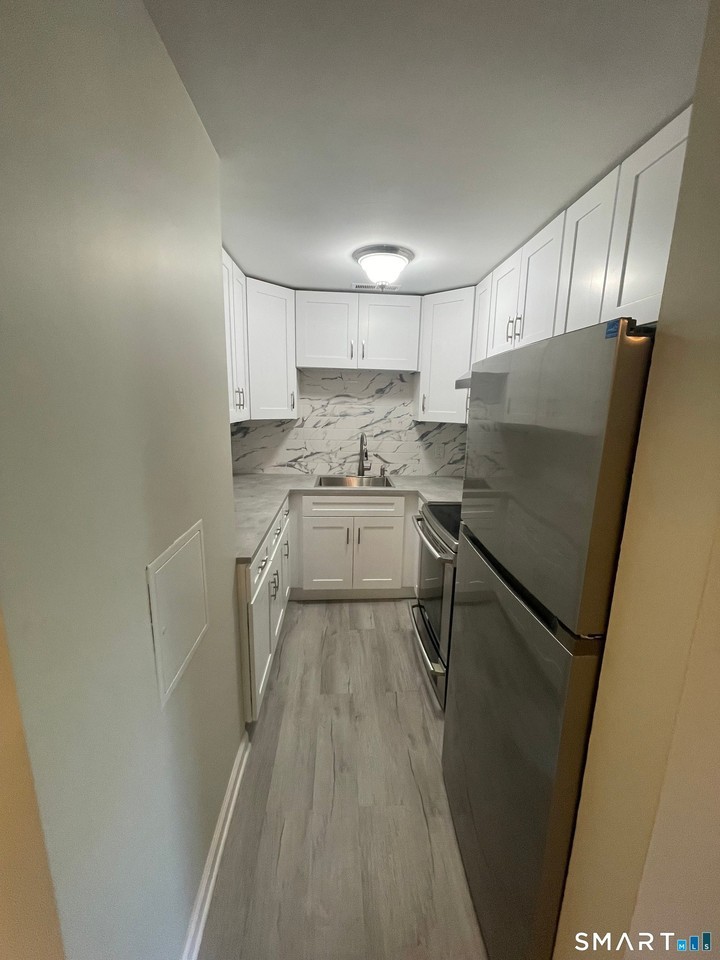 31 Stuart Ave - Photo 7 of 15