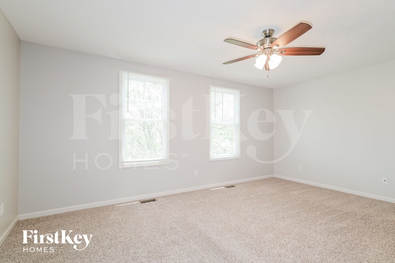 3238 Starkville St - Photo 7 of 16