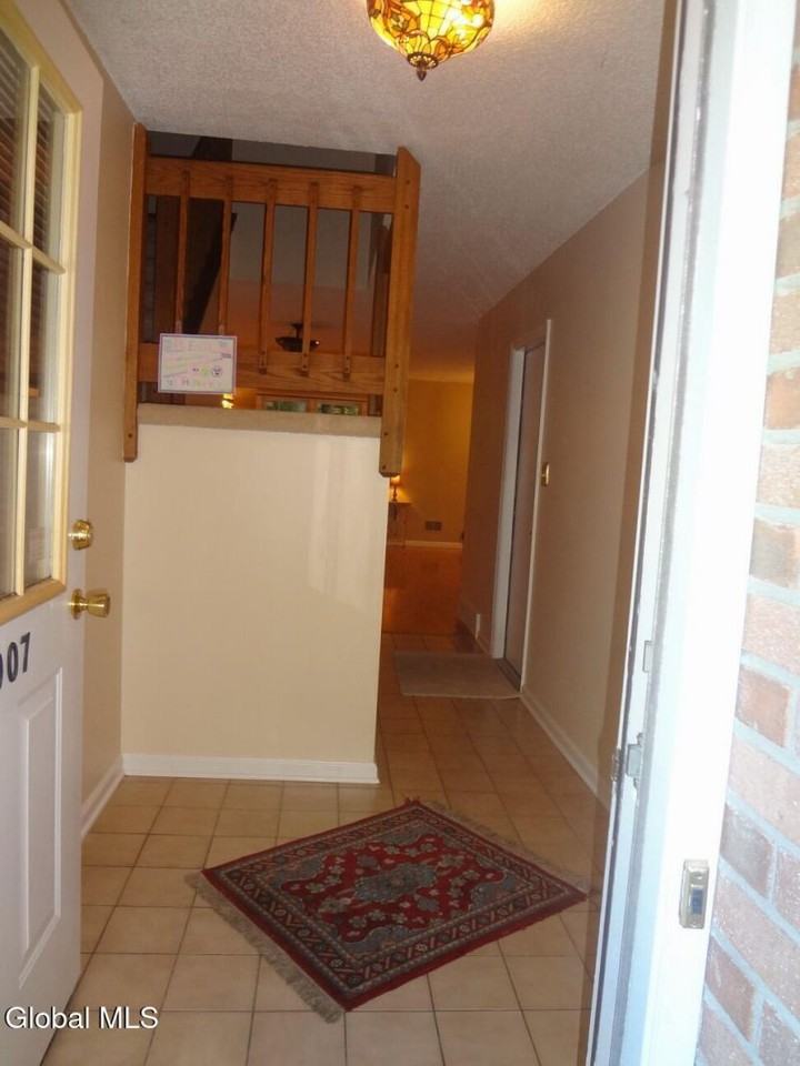 4007 Chaucer Pl - Photo 5 of 50