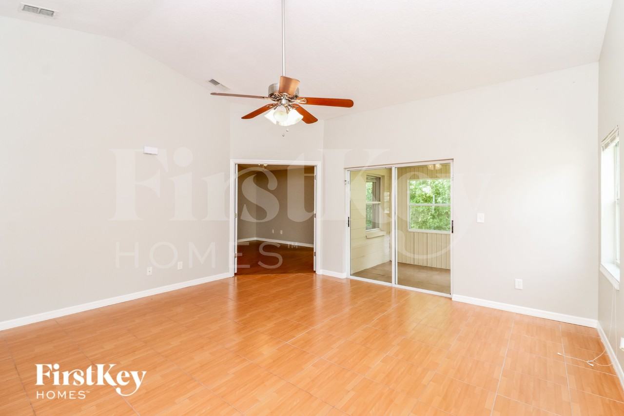 1805 Coyote Pl - Photo 3 of 16