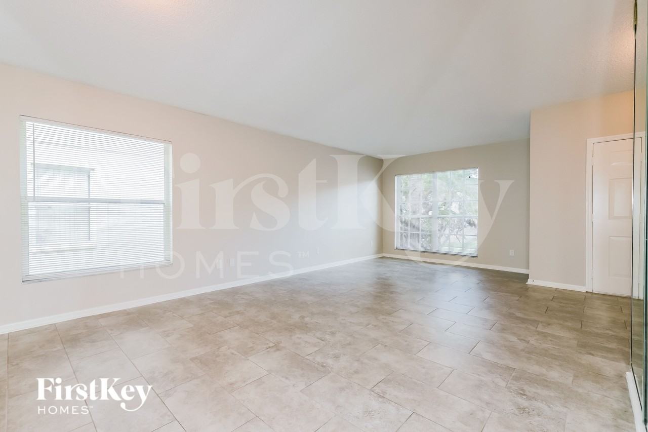 10519 Walker Vista Dr - Photo 3 of 16