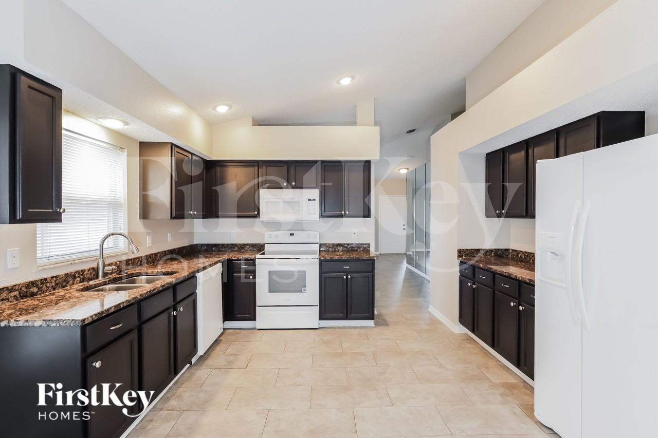 10519 Walker Vista Dr - Photo 6 of 16