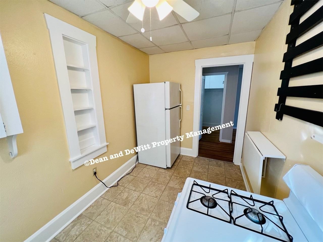 1233 Oak St Ne #7 - Photo 6 of 14