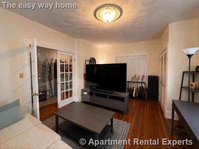 23 Willow Ave #1 - Photo 3 of 12