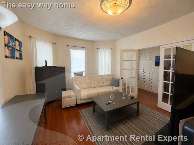 23 Willow Ave #1 - Photo 4 of 12