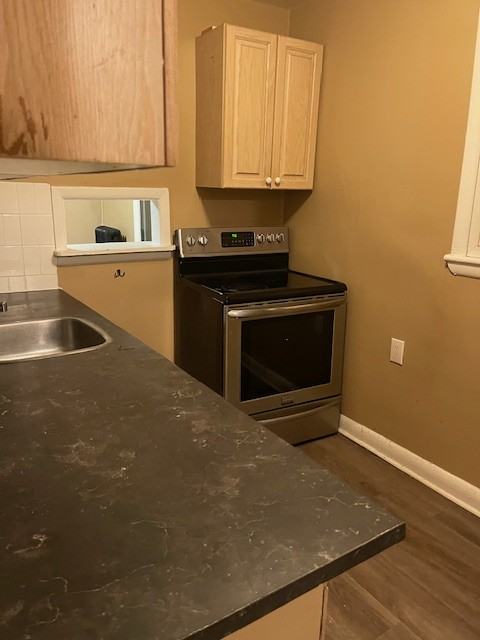 45 Ontario Ave - Photo 6 of 12