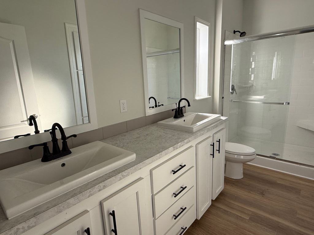 1635 Voyager Dr - Photo 3 of 16