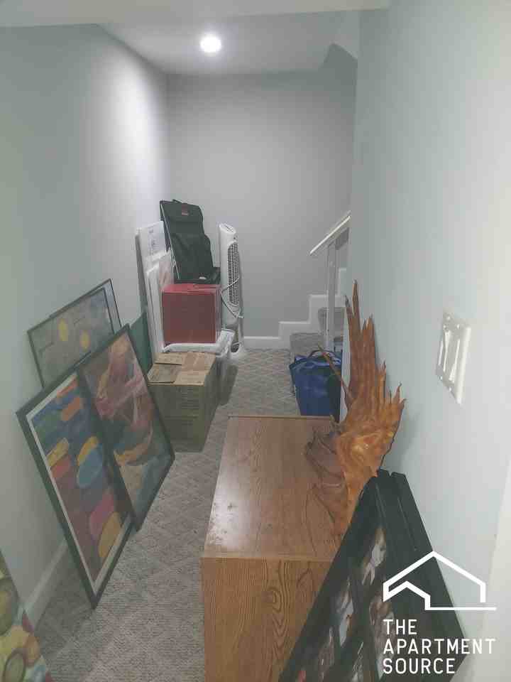 3828 N Francisco Ave #G - Photo 4 of 5