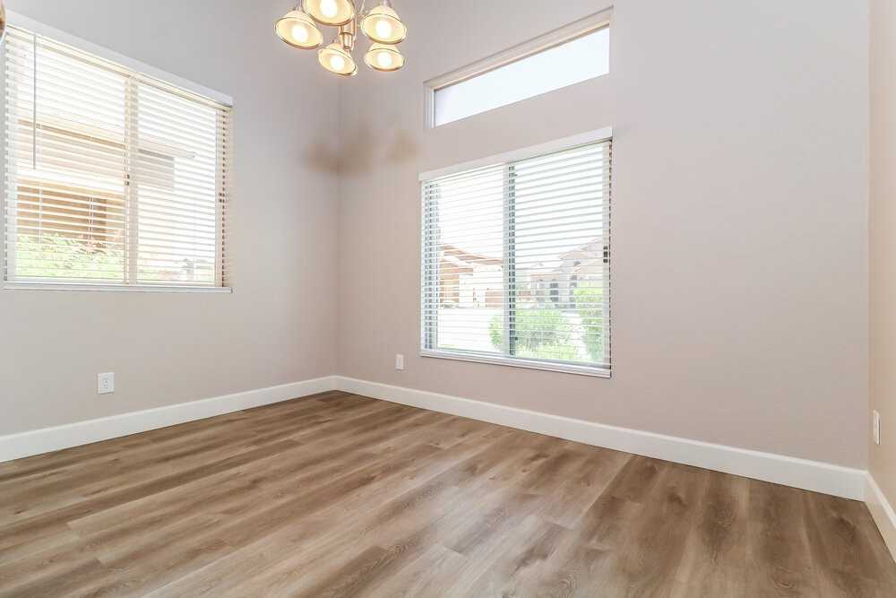6512 S 49th Dr - Photo 7 of 17