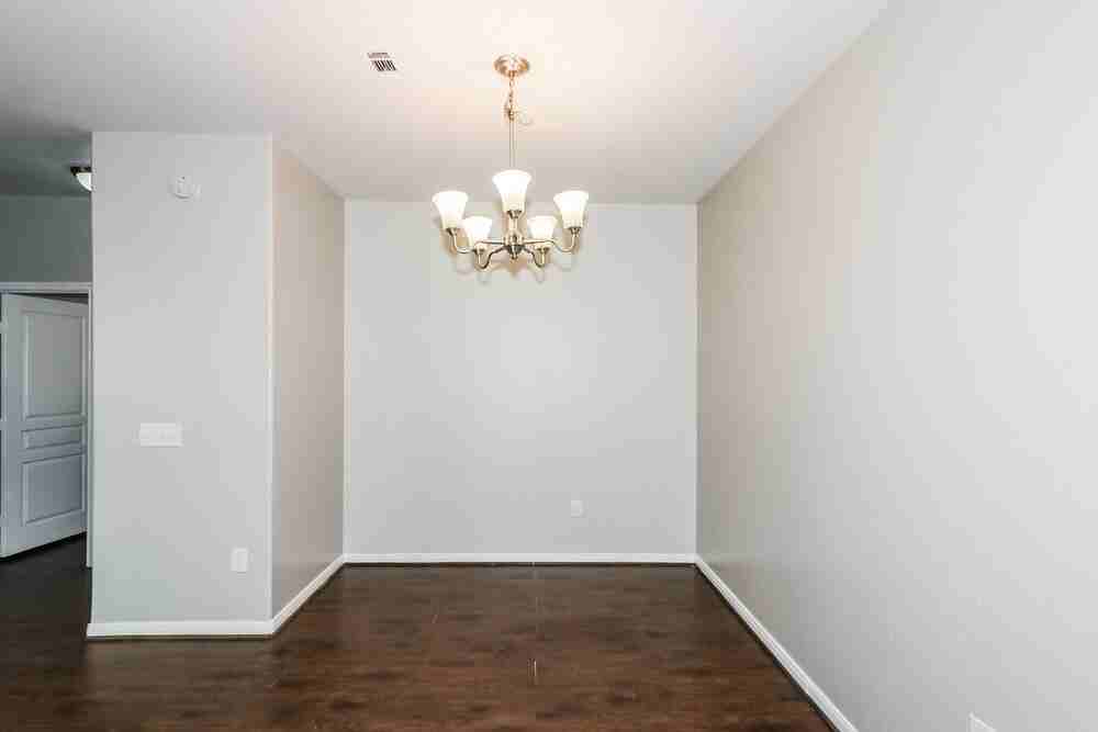 10339 Dawson Hill Ln - Photo 6 of 16